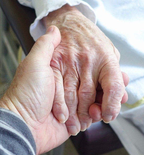 Nursing Home Red Flags: When Do You Need a Morgantown Nursing Home Abuse Lawyer?